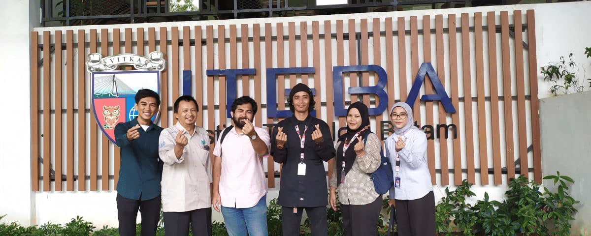 ITEBA Sambut Kunjungan SOK Branding Studio: Jalin Kerja Sama Kreatif dan Program Magang Mahasiswa DKV ITEBA Sambut Kunjungan SOK Branding Studio: Jalin Kerja Sama Kreatif dan Program Magang Mahasiswa DKV