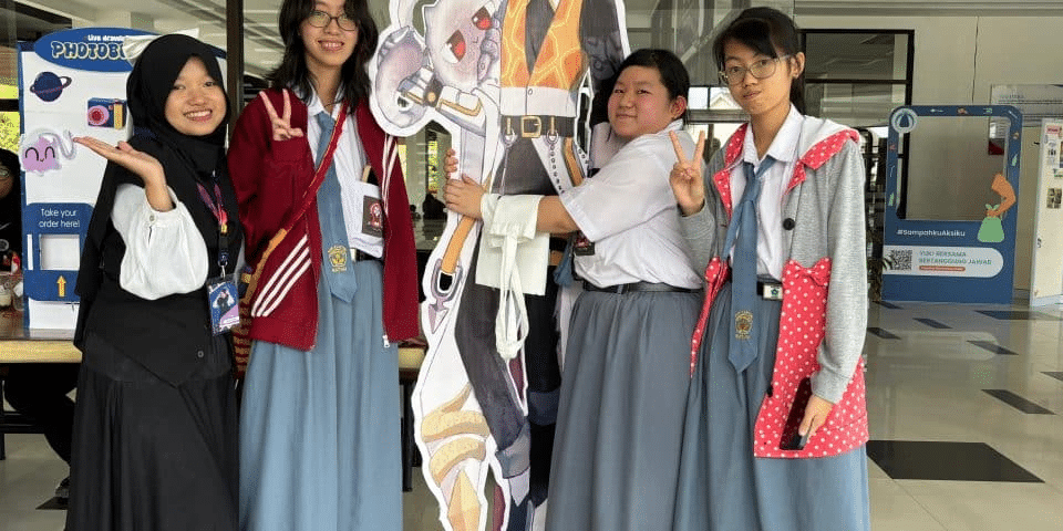 Novastria Art Market: Wadah Ekspresi Mahasiswa DKV ITEBA yang Penuh Warna